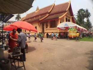 Sunbeam Hotel Vientiane Bagian luar foto